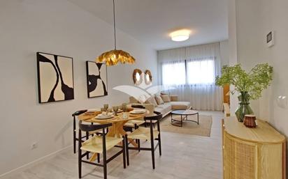 Sala d'estar de Àtic en venda en Tavernes Blanques amb Aire condicionat, Terrassa i Piscina