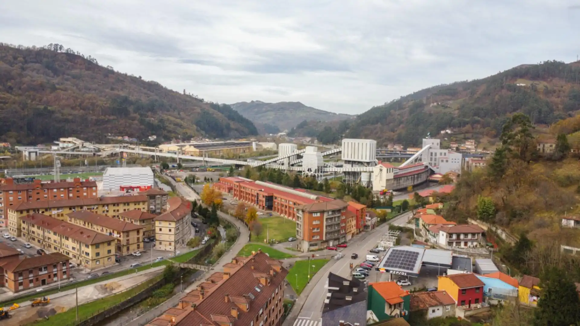 Vista exterior de Residencial en venta en Mieres (Asturias)
