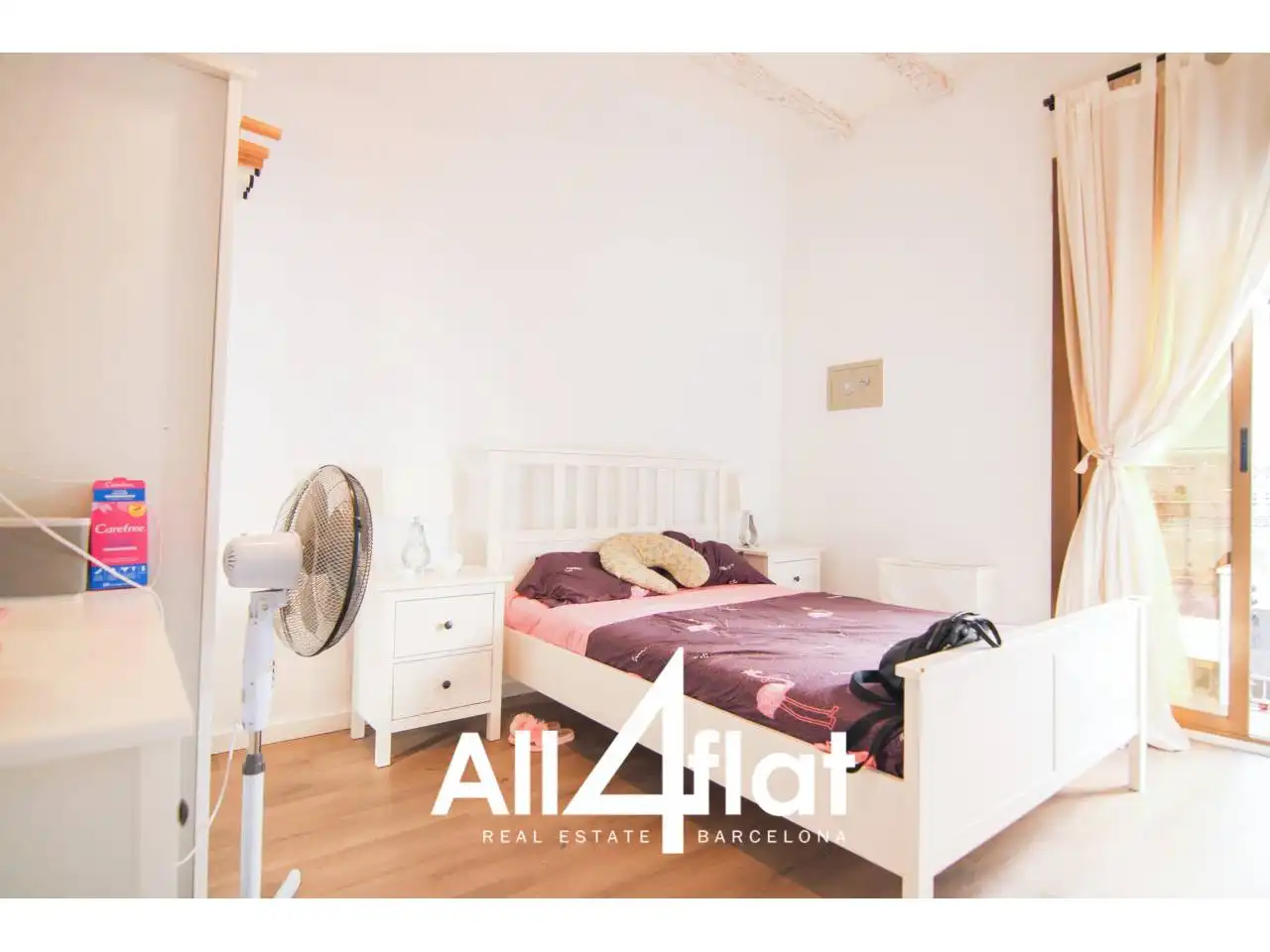 Flat with terrace for sale in Calle Blai, imagen 4