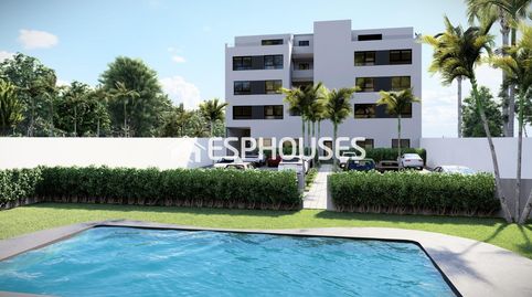 Apartamento de obra con piscina comunitaria cerca de la playa en Villajoyosa