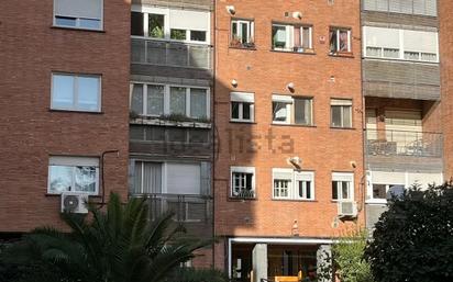 Vista exterior de Pis en venda en  Madrid Capital amb Aire condicionat, Terrassa i Balcó