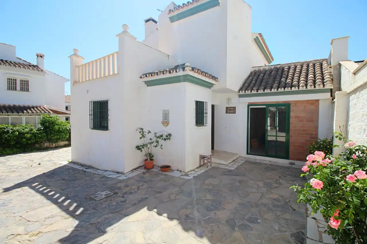 Garden of Houses for sale in Coín  with Air Conditioner, Private garden and Terrace