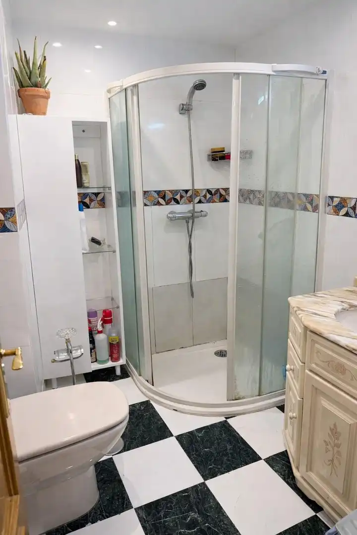 Baño de Piso en venta en Madrid con Aire acondicionado, Calefacción y Parquet