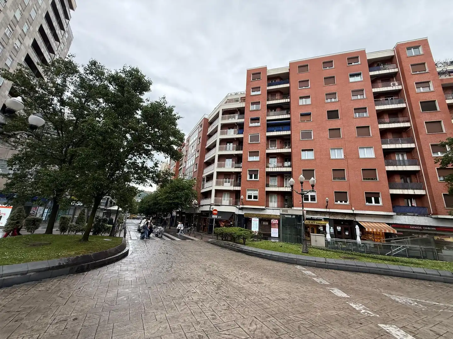 Vista exterior de Pis en venda en Bilbao  amb Calefacció i Terrassa