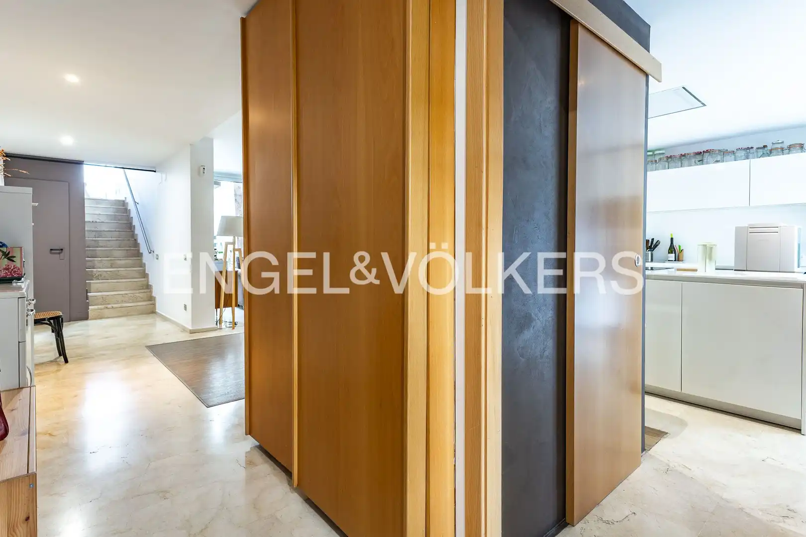 Houses for sale in Barcelona  with Air Conditioner, Heating and Private garden