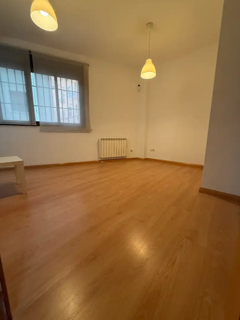 Flat with lift for sale in Travesía de Palomeras, imagen 3