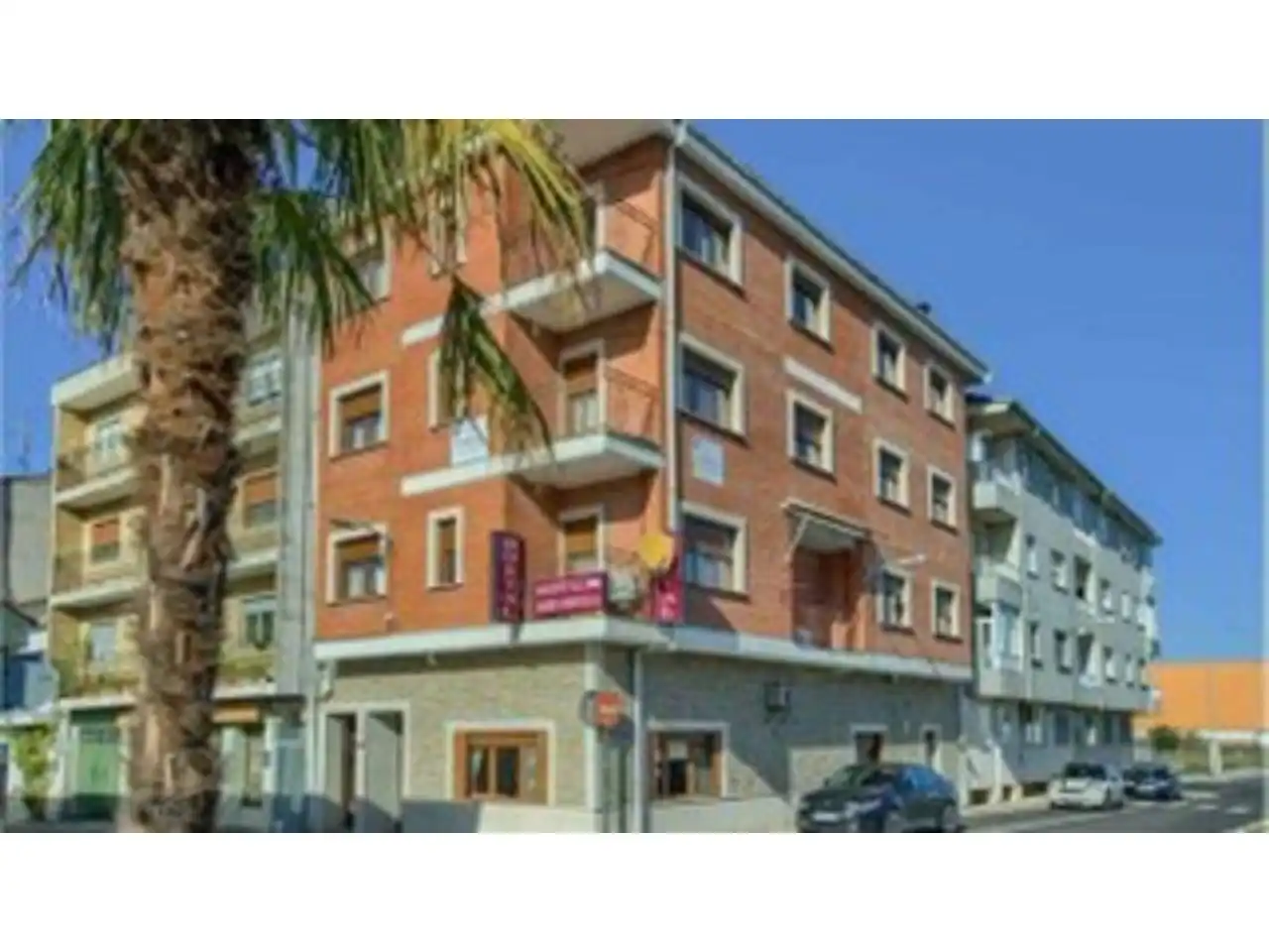 Gemischtgenutztes Gebäude zum Verkauf in Calle VICENTE ALEXANDRE