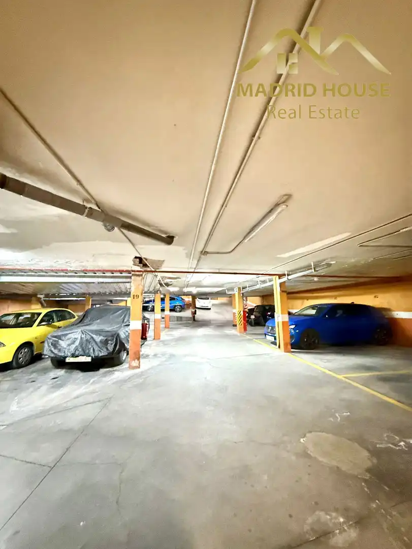 Garage zum Verkauf in catalina suarez, Adelfas