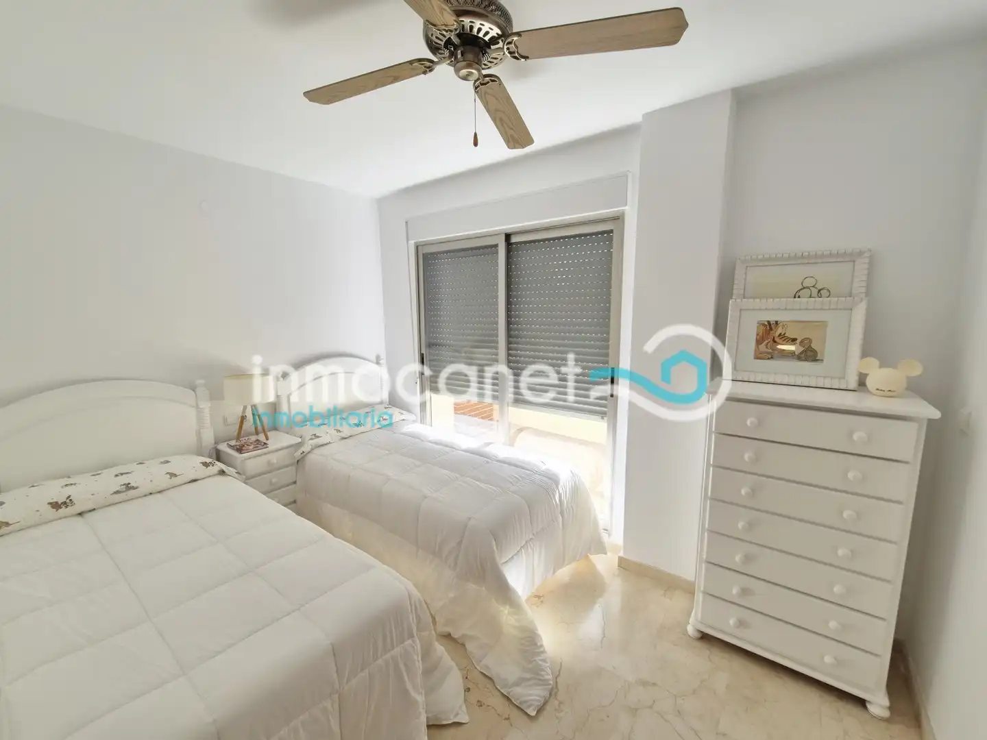 Dormitori de Casa o xalet en venda en Oliva amb Aire condicionat, Calefacció i Terrassa