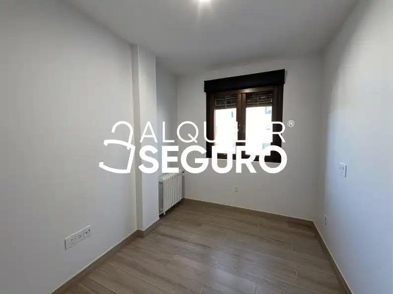 Dormitori de Àtic de lloguer en Las Rozas de Madrid amb Calefacció i Terrassa