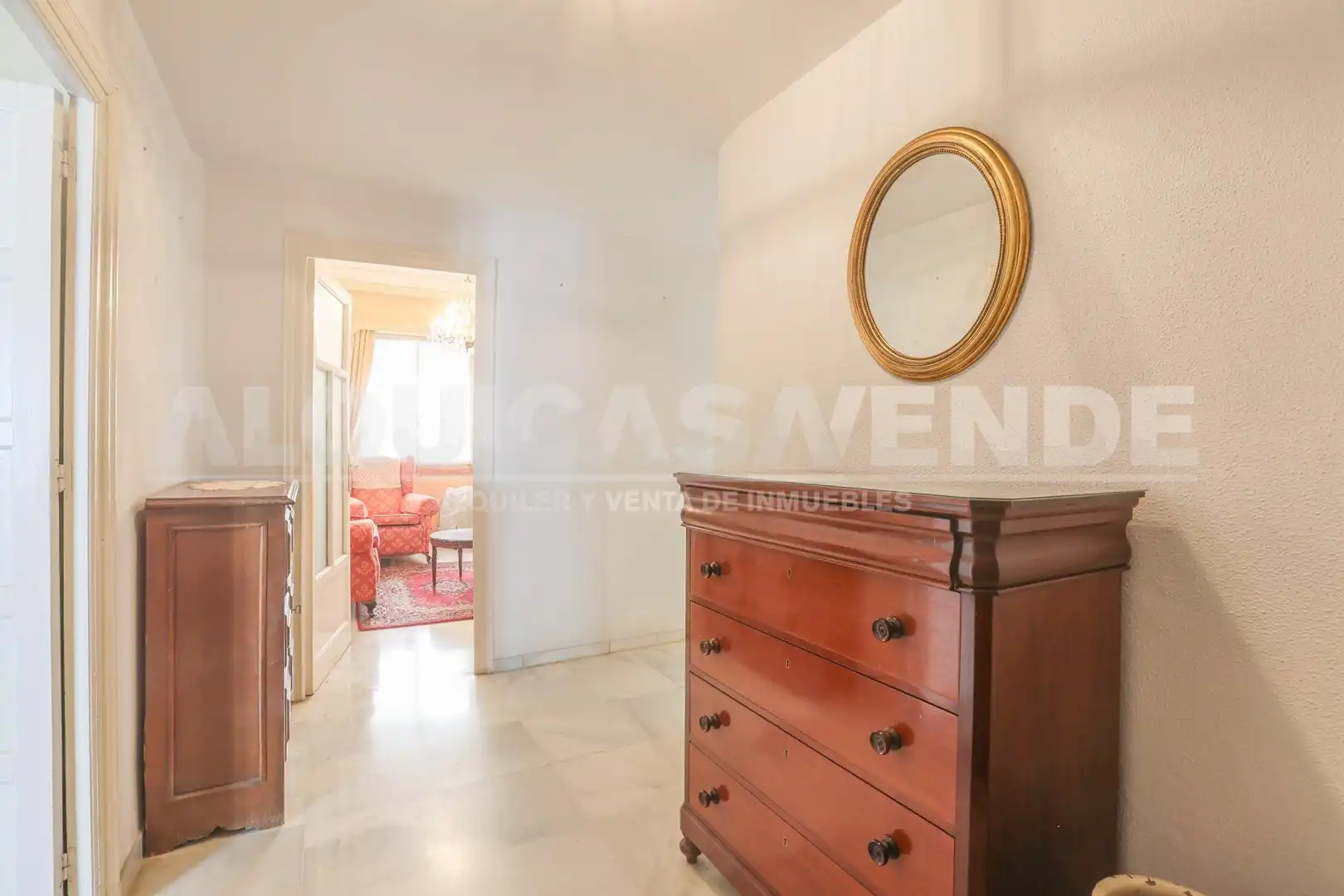 Flat with balcony for sale in Los Remedios, imagen 4