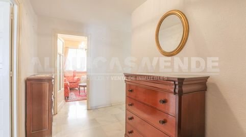 Foto 4 de Piso en venta en Barrio de los Remedios, Sevilla Capital