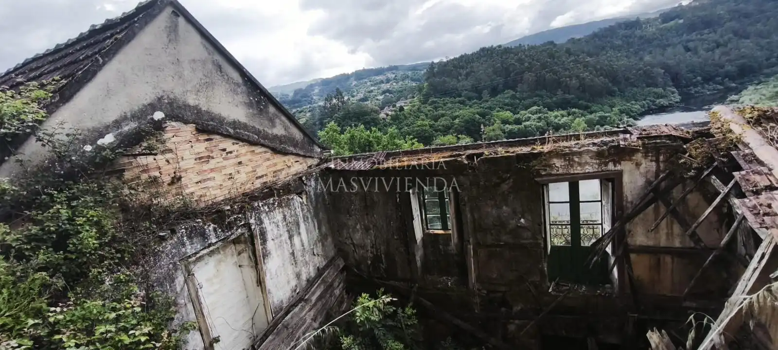 Vista exterior de Casa o xalet en venda en Padrenda amb Jardí privat