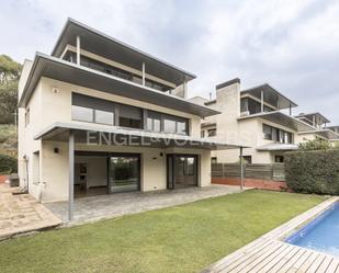 Exterior view of House or chalet for sale in  Barcelona Capital  with Air Conditioner, Heating and Private garden