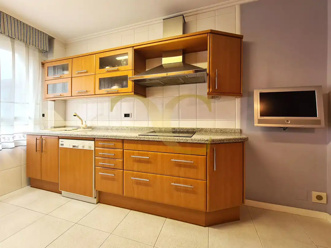 Kitchen of Flat for sale in Oviedo   with Heating