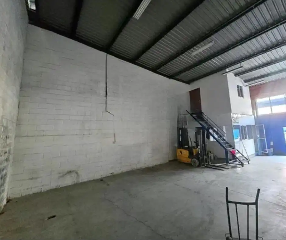 Nave industrial en alquiler en Polirrosa Poligono Industrial Polirrosa 140D, imagen 4
