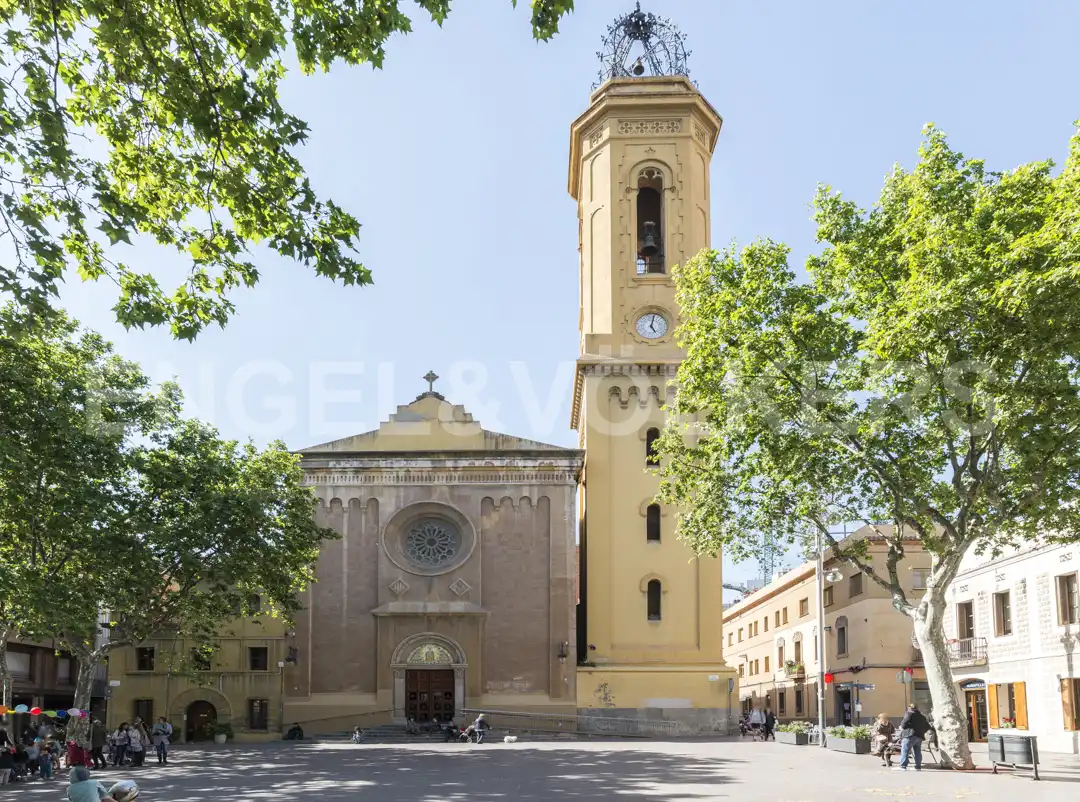 Vista exterior de Garaje en venta en Esplugues de Llobregat