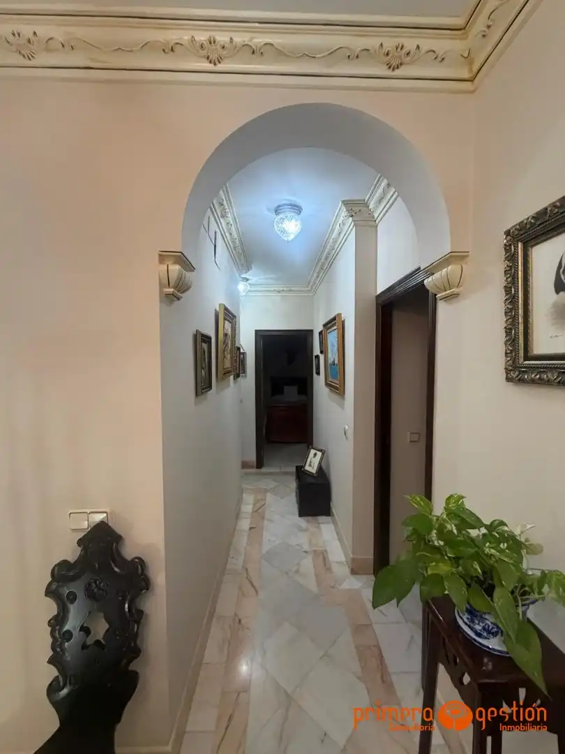 Casa o xalet en venda en Lora del Río amb Aire condicionat i Calefacció