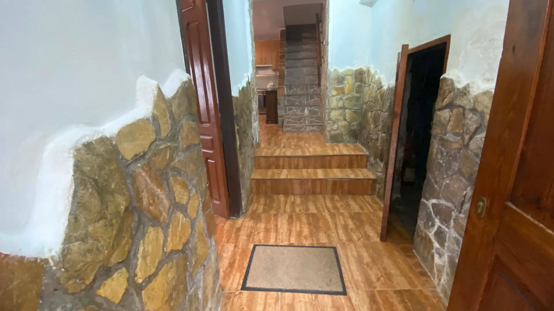 Casa o chalet en venta en San Martín del Rey Aurelio con Jardín privado, Trastero y Amueblado