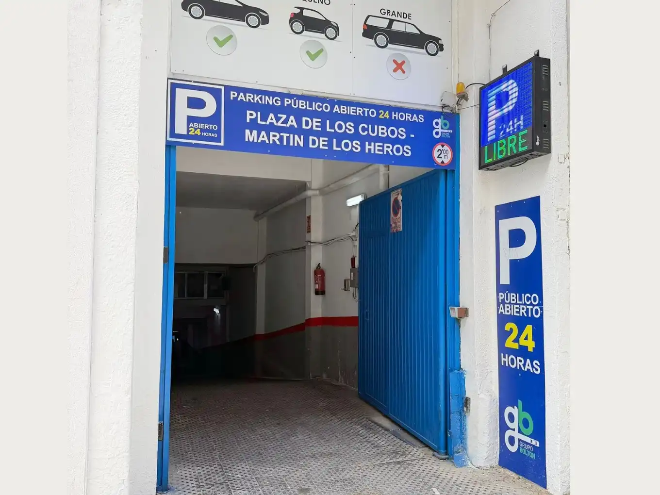 Parkplatz von Garage zur Miete in Madrid mit Alarm