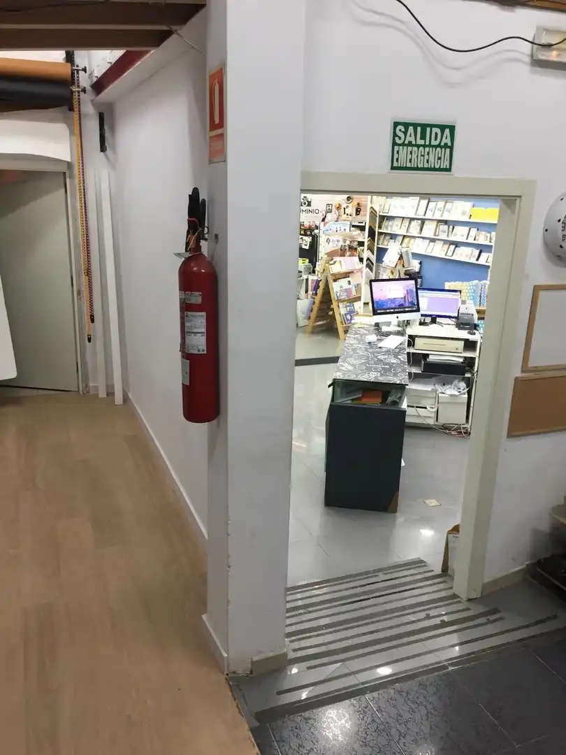 Local en venta en Dénia