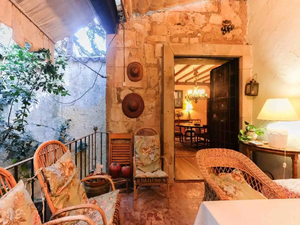 Buildings for sale in Salamanca