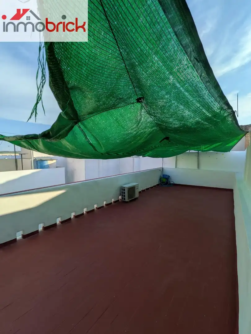 Terrace of Houses for sale in Aguilar de la Frontera  with Air Conditioner and Terrace