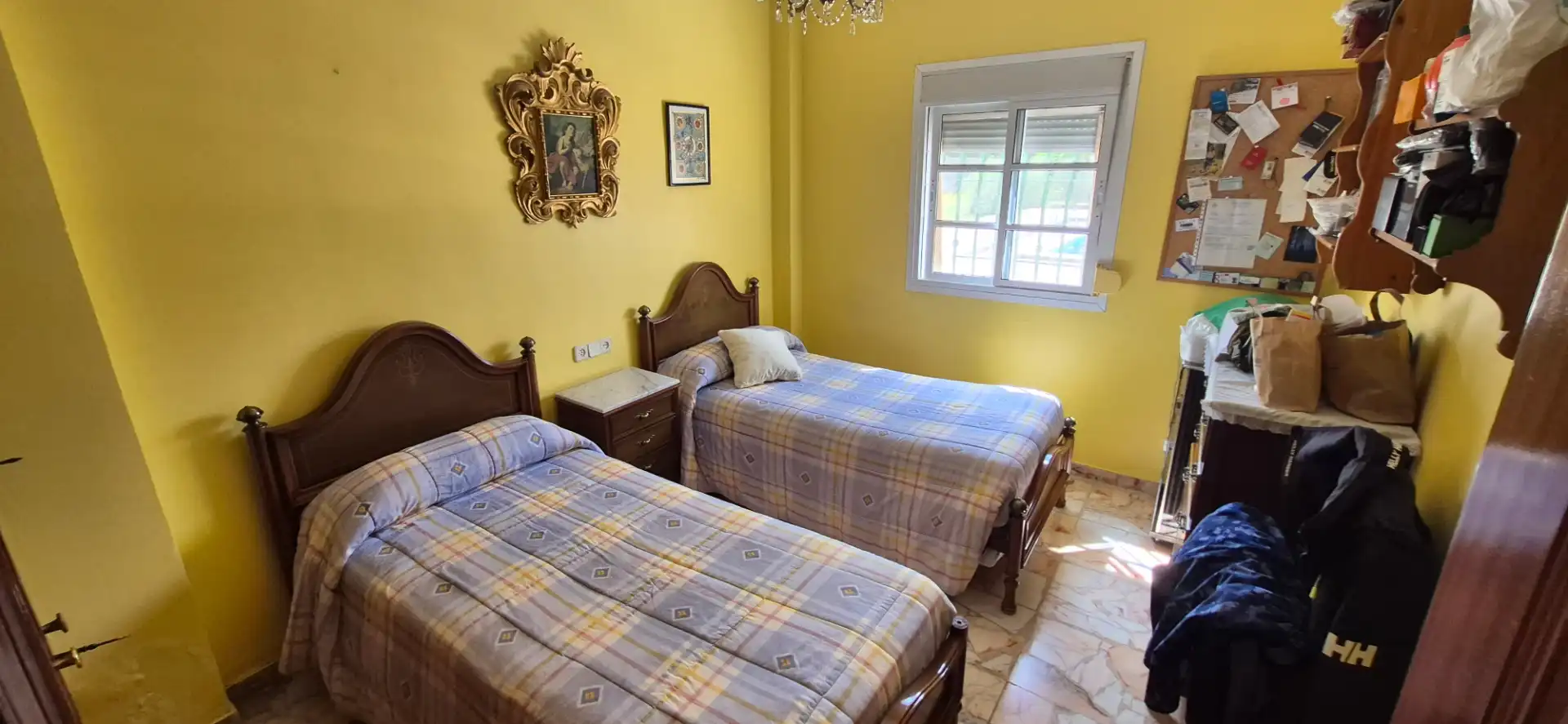 Habitación de Casa o chalet en venta en Carmona con Aire acondicionado, Calefacción y Jardín privado