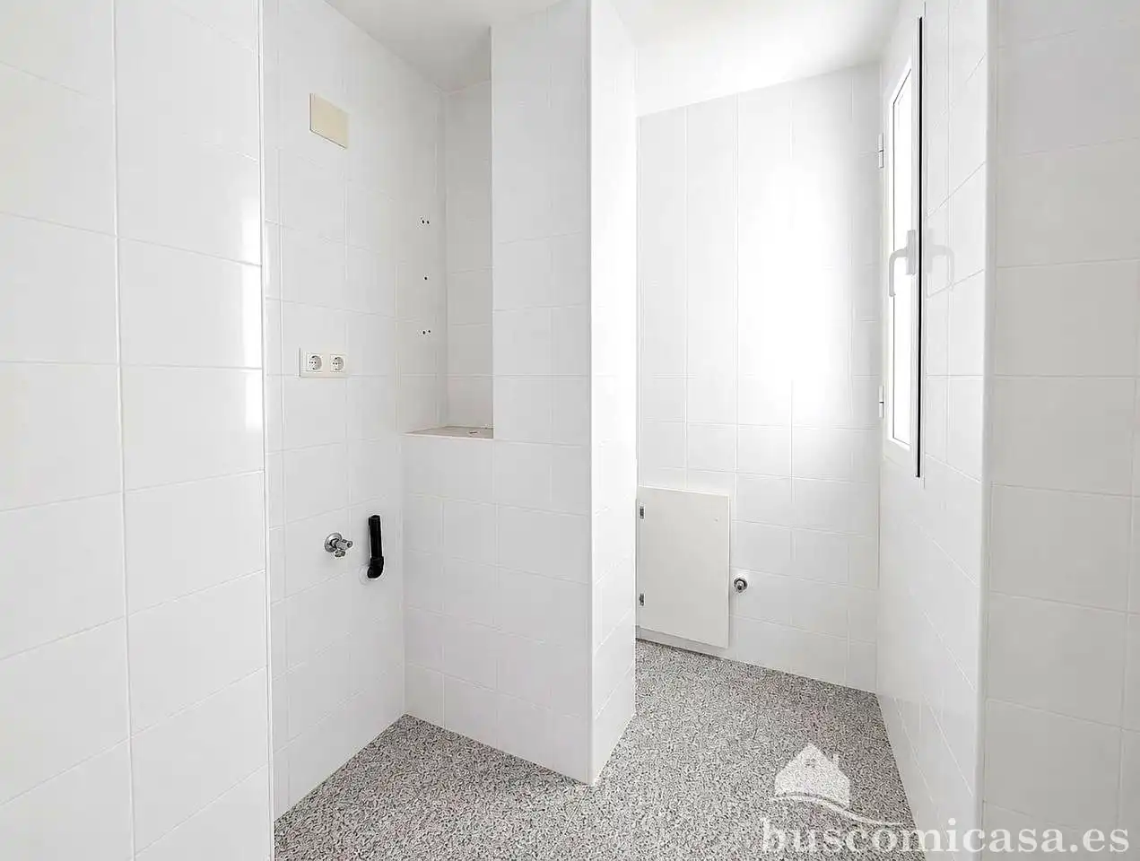 Badezimmer von Wohnung zum Verkauf in Bailén mit Klimaanlage, Heizung und Terrasse