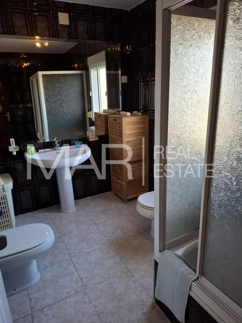 Bathroom of Houses for sale in Chiclana de la Frontera