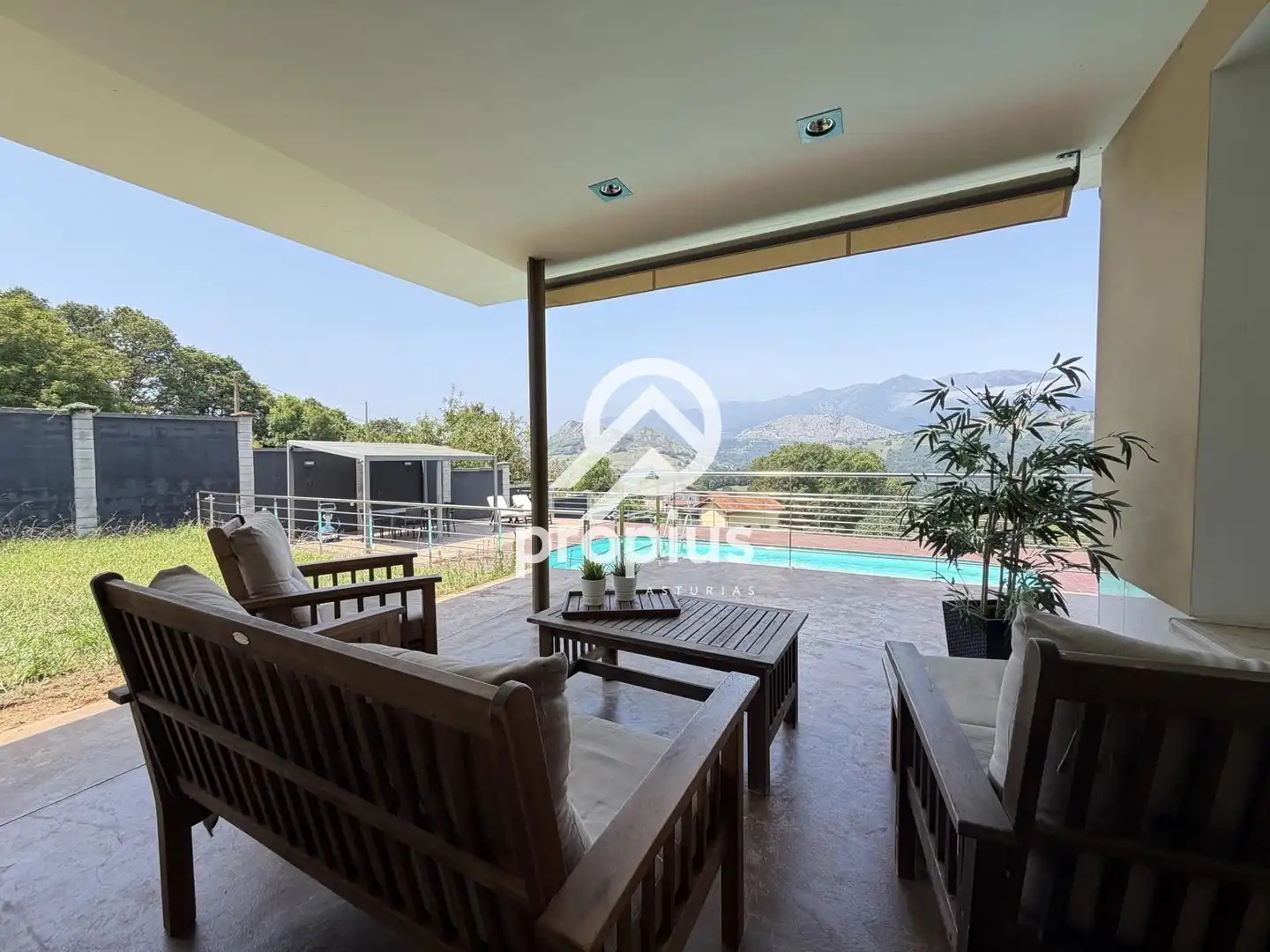 Terraza de Casa o chalet en venta en Cangas de Onís con Calefacción, Terraza y Trastero