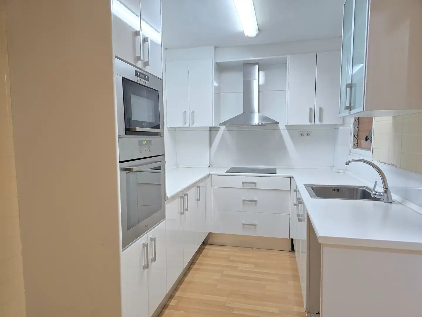 Cocina de Piso en venta en Sabadell con Calefacción, Parquet y Balcón