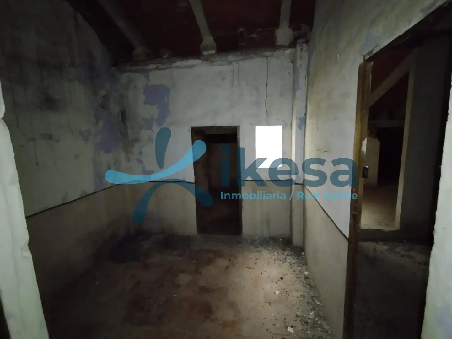 Casa adosada en venta en Montizón