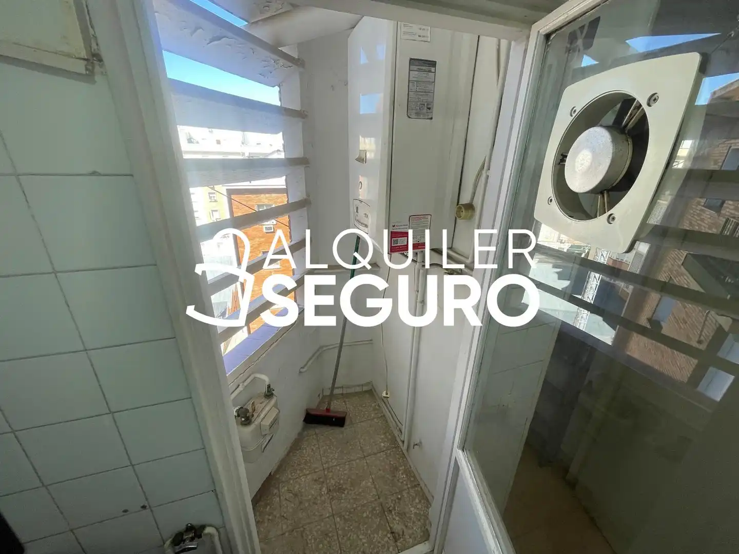 Flat for rent in Madrid  with Air Conditioner, Heating and Terrace