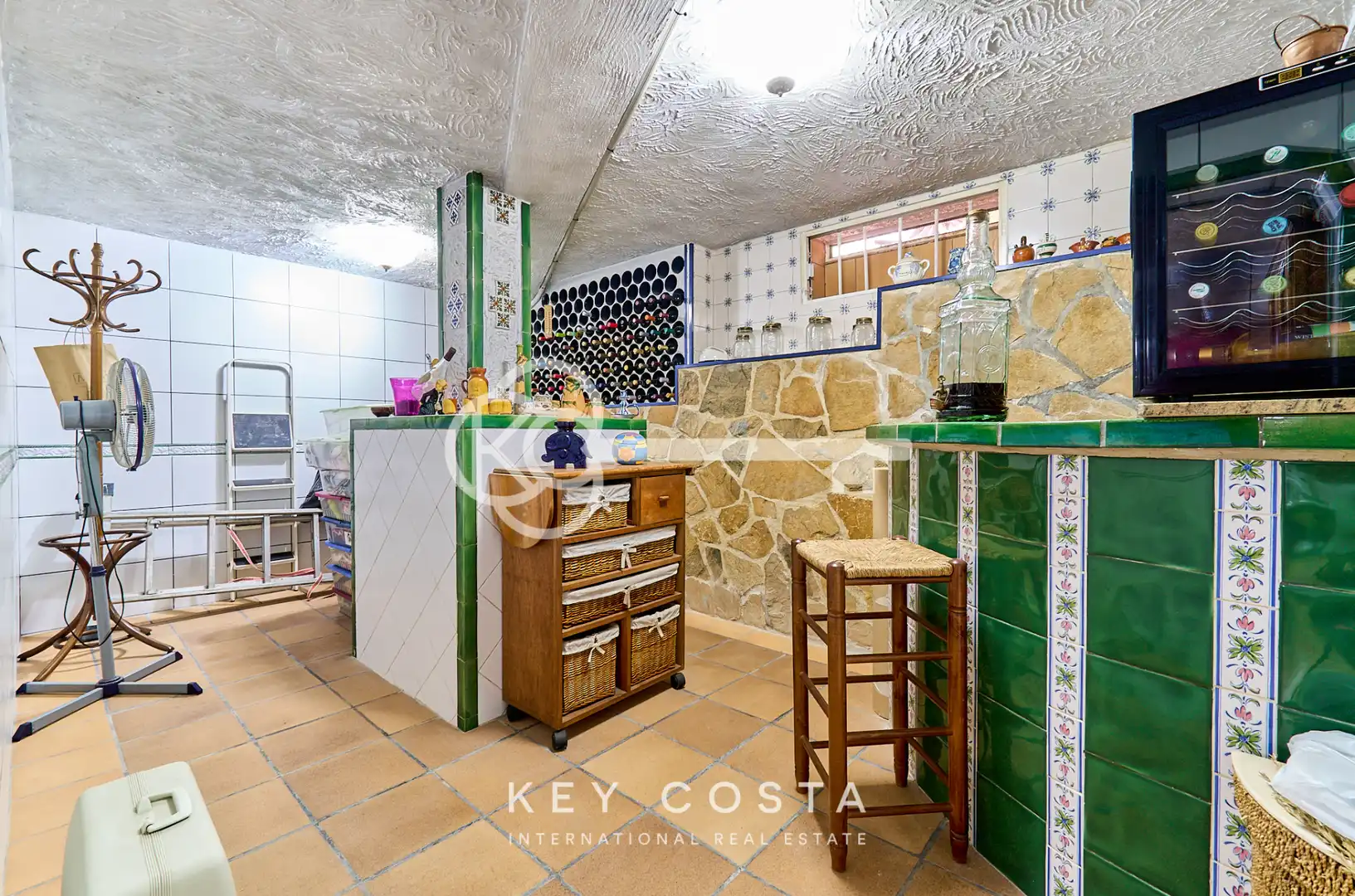 Cuina de Casa adosada en venda en Alicante / Alacant amb Aire condicionat, Jardí privat i Terrassa