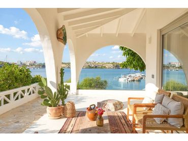 Xalet amb jardí en venda a Cala Llonga - Sa Mesquida