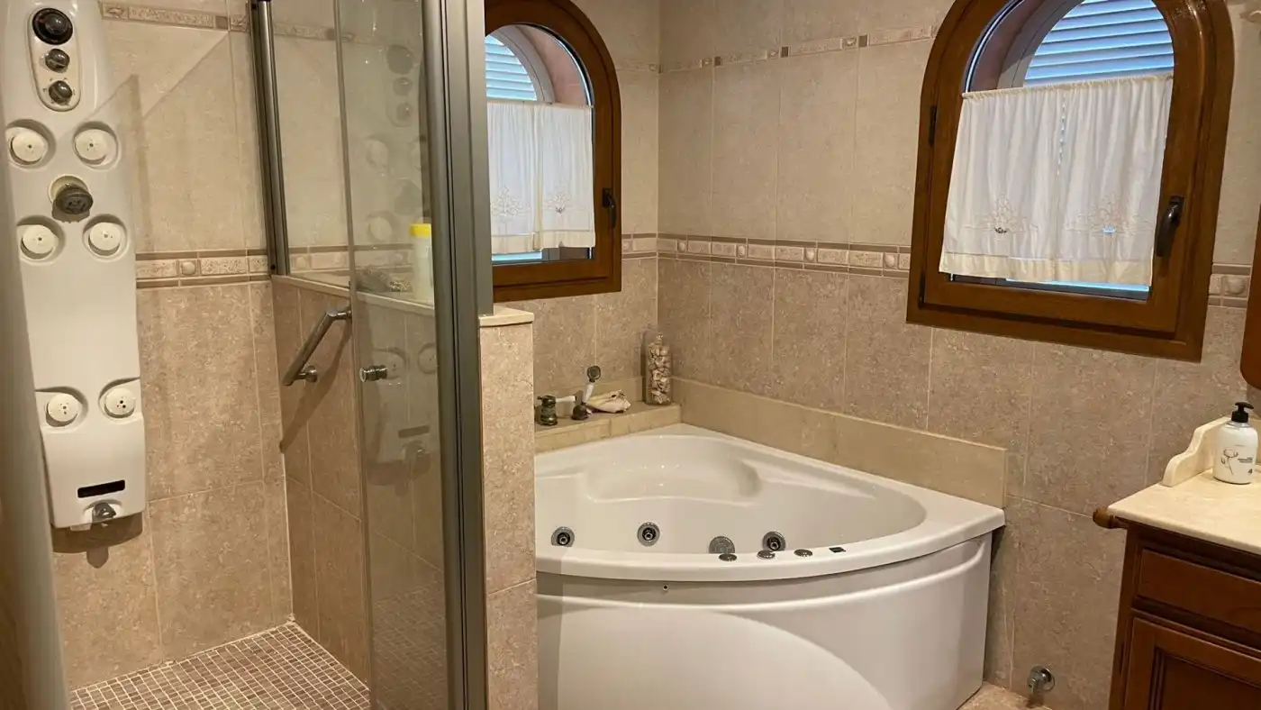 Bathroom of Houses for sale in Marratxí  with Air Conditioner, Private garden and Terrace