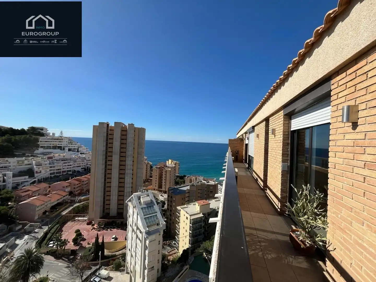 Vista exterior de Ático en venta en Finestrat con Aire acondicionado, Calefacción y Terraza