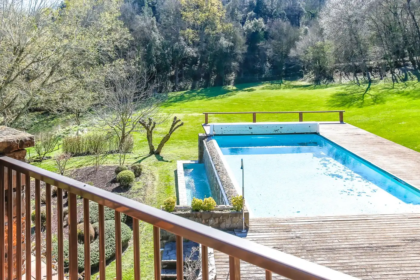 Piscina de Finca rústica en venta en Olot con Calefacción, Jardín privado y Terraza