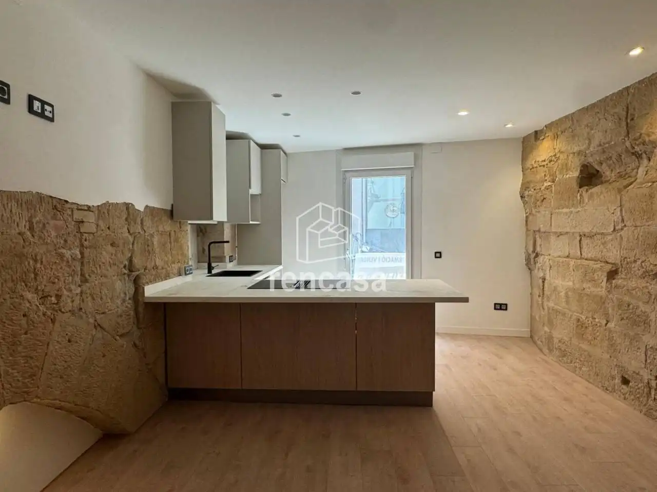 Wohnung mit Terrasse zum Verkauf in Calle Magdalena, imagen 2