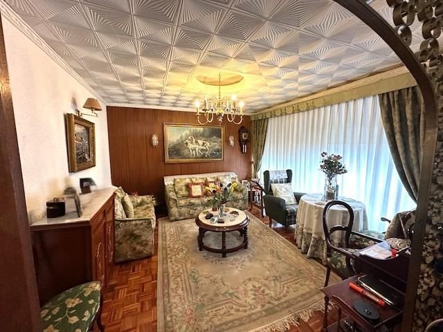 Sala d'estar de Pis en venda en  Valencia Capital amb Parquet