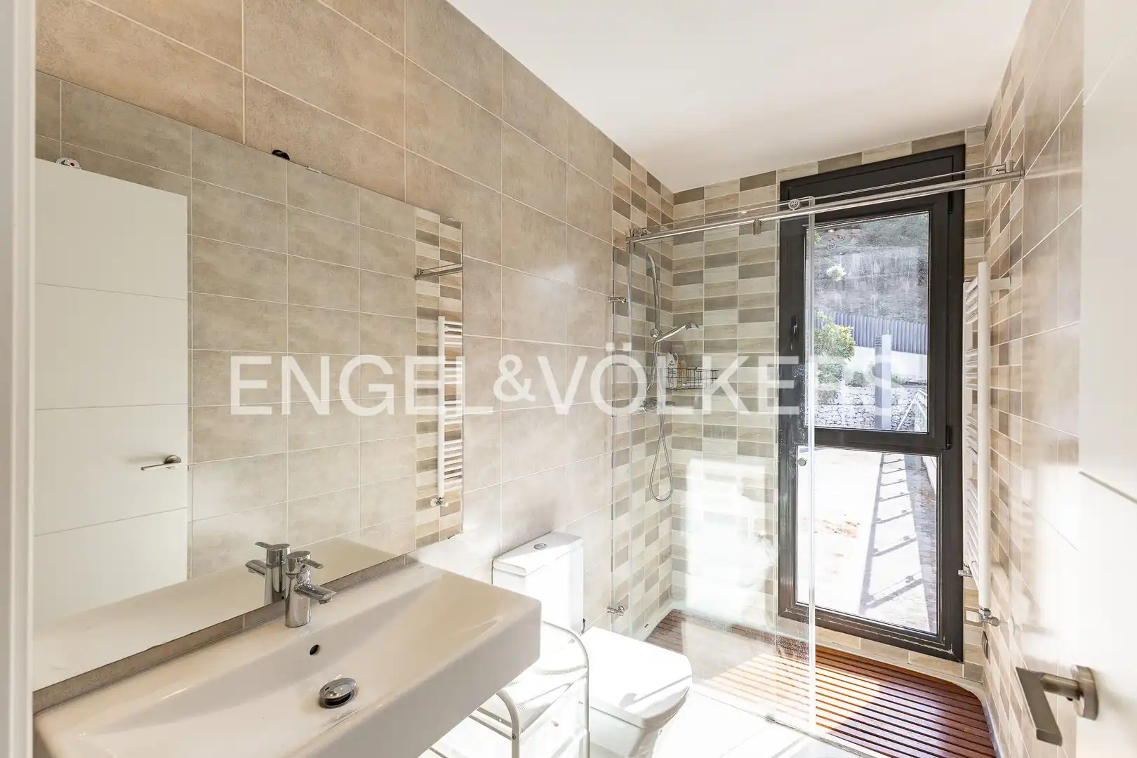 Bathroom of Houses for rent in Sant Andreu de Llavaneres  with Air Conditioner, Heating and Private garden