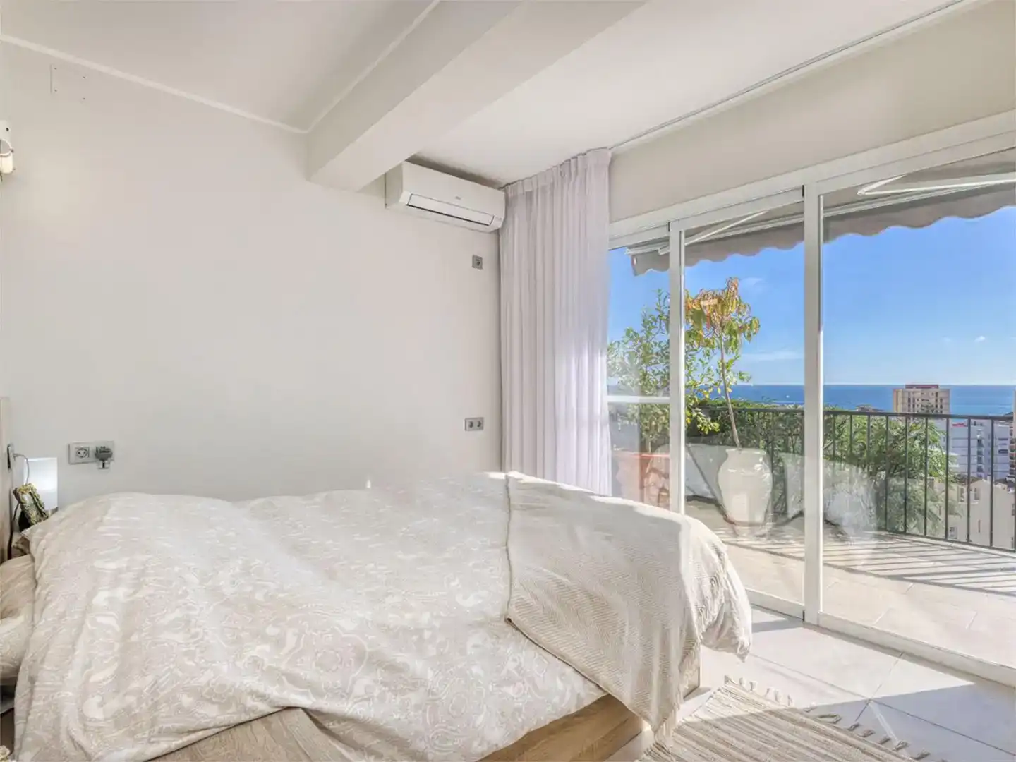 Habitación de Casa o chalet en venta en Fuengirola con Aire acondicionado y Piscina
