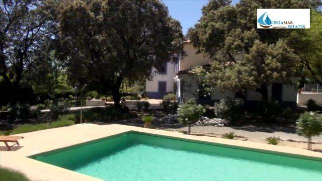 Casa-chalet en Venta en Salinas. en Archidona