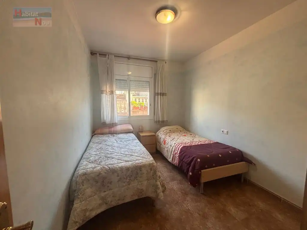 Bedroom of Houses for sale in La Bisbal del Penedès  with Oven and Microwave
