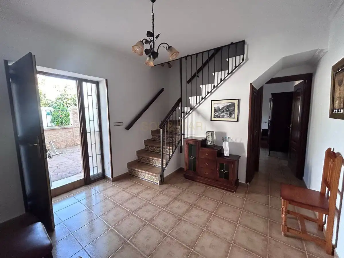 Casa o xalet en venda en Álora amb Calefacció, Terrassa i Traster