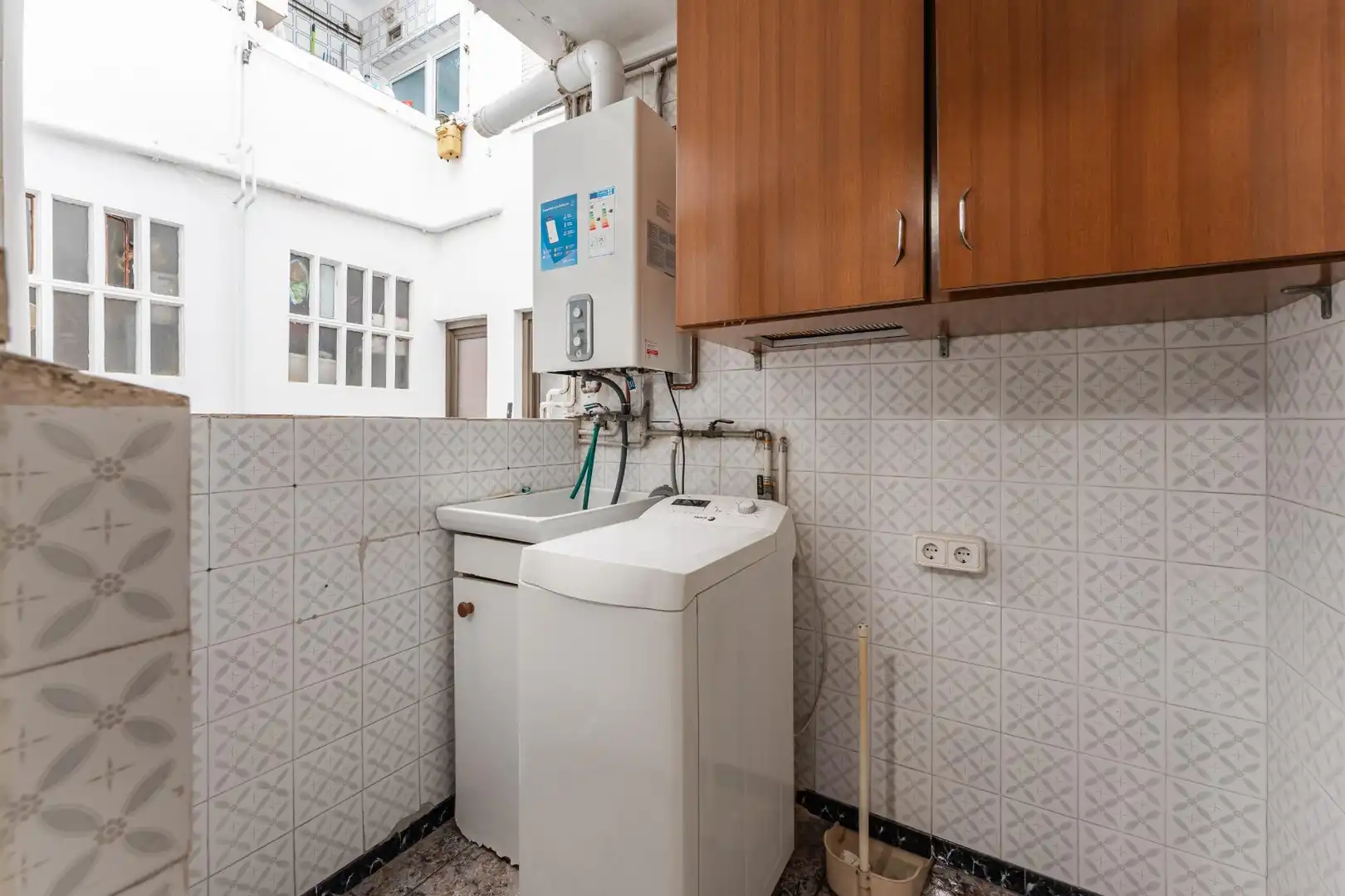 Bathroom of Flat for sale in Mollet del Vallès  with Air Conditioner, Heating and Storage room