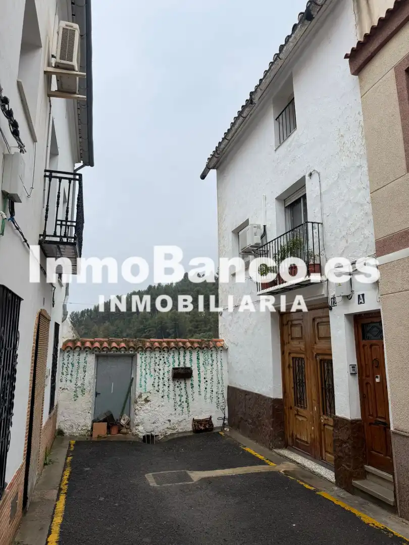 Vista exterior de Casa o chalet en venta en Buñol con Terraza
