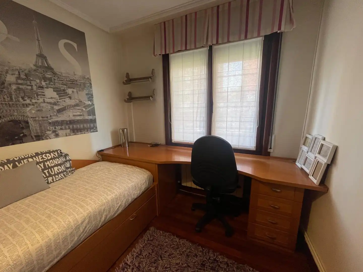 Bedroom of Flat for sale in Bilbao   with Heating, Terrace and Furnished
