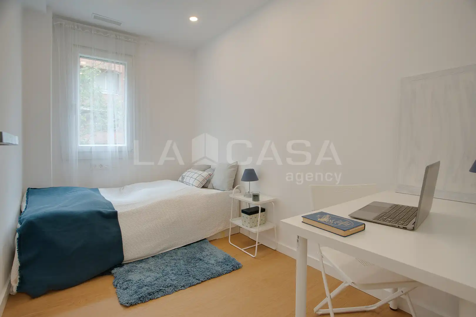 Schlafzimmer von Wohnung zum Verkauf in Barcelona mit Heizung und Balkon